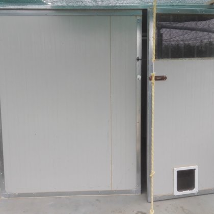 Novembre 2018, nuova casetta per il recinto di Genoveffa